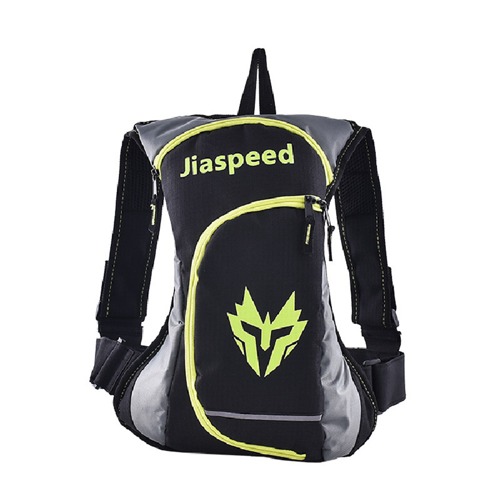 دراجة نارية الدراجات حزمة على  - مراجعة Cycling Commute Backpack وسعره