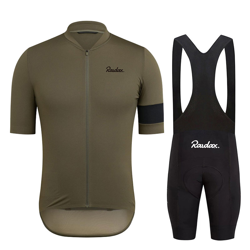 أطقم جيرسي لركوب الدراجات للرج - مراجعة Cycling Commuter Shorts وسعره