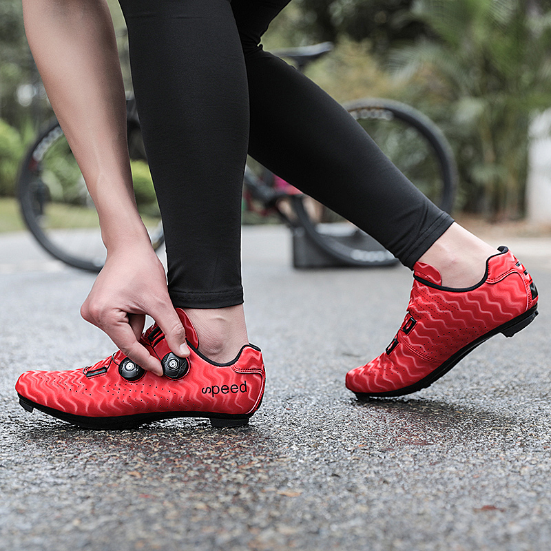 مناسب لسباقات الطرق والتنقل ال - مراجعة Cycling Shoes For Commute وسعره